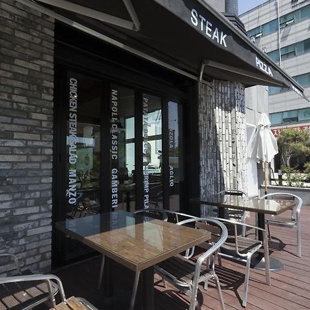 J-Top Hotel Siheung Zewnętrze zdjęcie